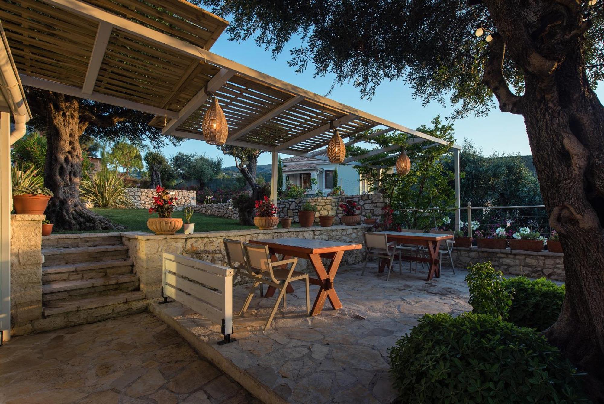 Lofos Hotel Kassiopi Exterior foto