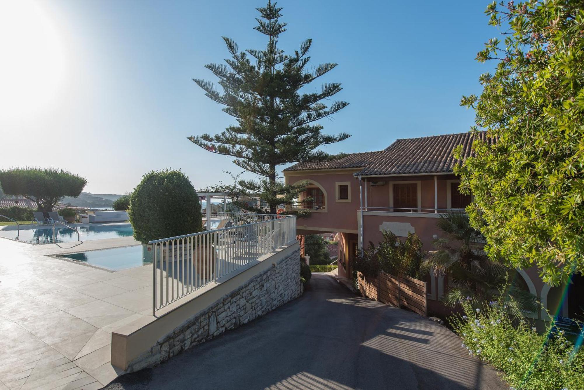 Lofos Hotel Kassiopi Exterior foto