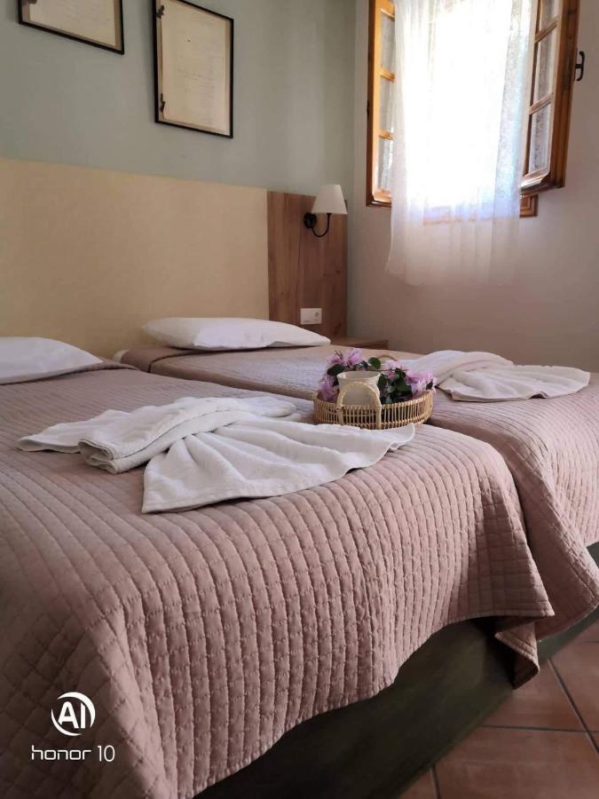 Lofos Hotel Kassiopi Exterior foto
